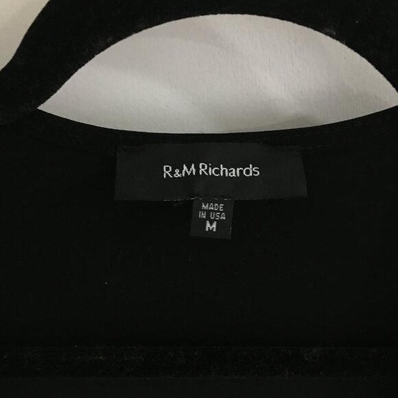 Like new fancy top sweater coverup - Picture 6 of 6